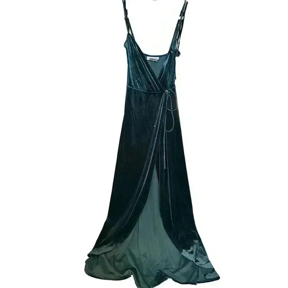 After Six VELVET WRAP MAXI DRESS WITH POCKETS IN DUTCH BLUE - XS - Picture 2 of 3